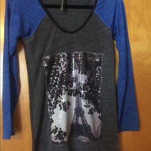 Eiffel Tower Graphic top